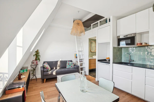 Réunion deux chambres de service, création studio Asnières sur seine 