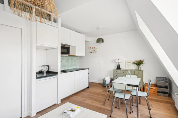 Réunion deux chambres de service, création studio Asnières sur seine