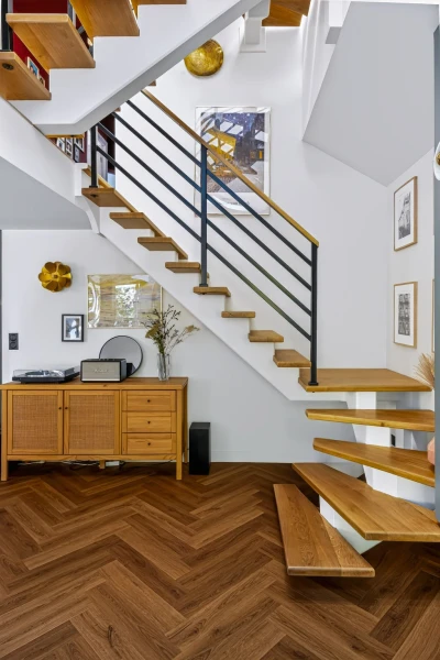 Moderniser son escalier. Rénovation maison. 